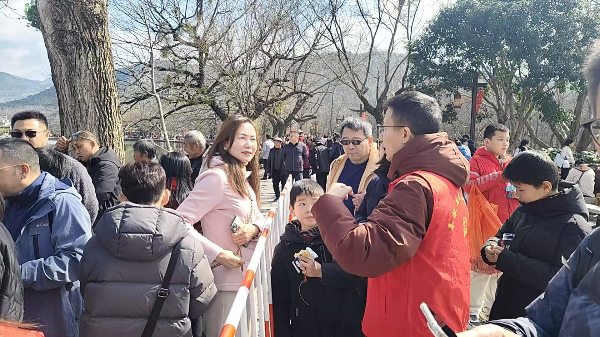【就在徽州過大年】黃山黟縣宏村鎮：水墨風光與傳統年味交融