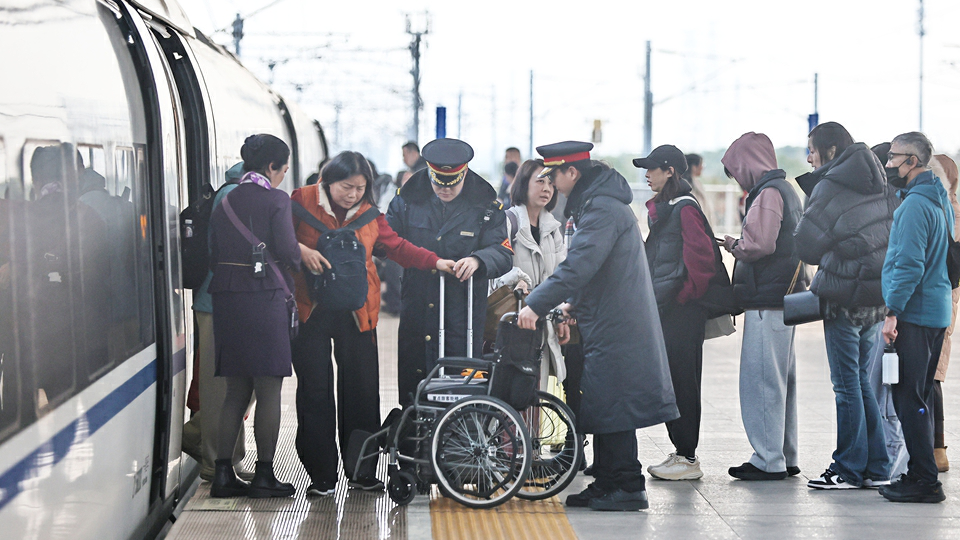 交通運輸部：今日跨區域人員流動量將達客流峰值
