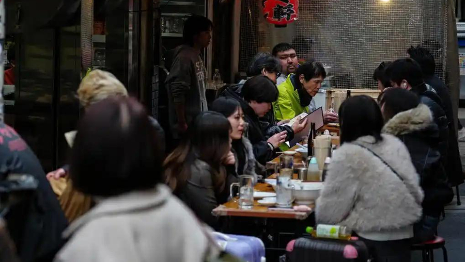 日本多地連發集體食物中毒事件 逾百人「中招」