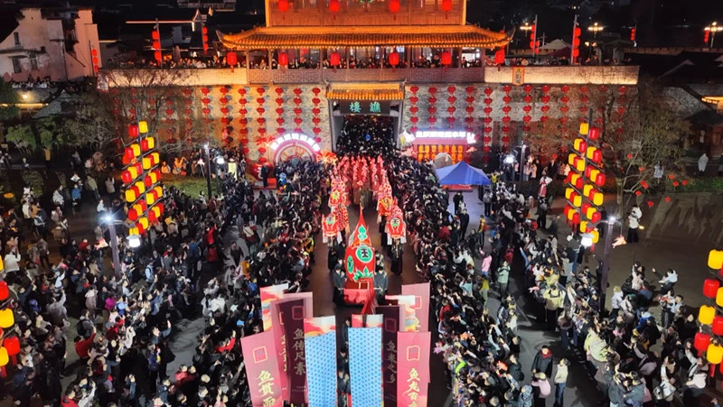 【就在徽州過大年】黃山歙縣：千魚巡遊「鮮活」了古籍裏的浪漫