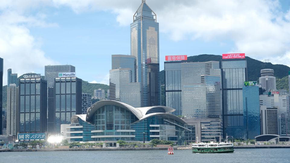 財政預算案｜本年度綜合帳目料由670億赤字轉盈餘29億 下年度綜合盈餘221億