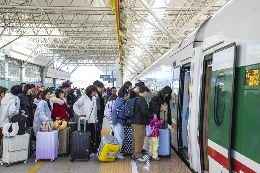 雲南文旅市場迎來「開門紅」「到雲南歡歡喜喜過大年」成為遊客過年首選