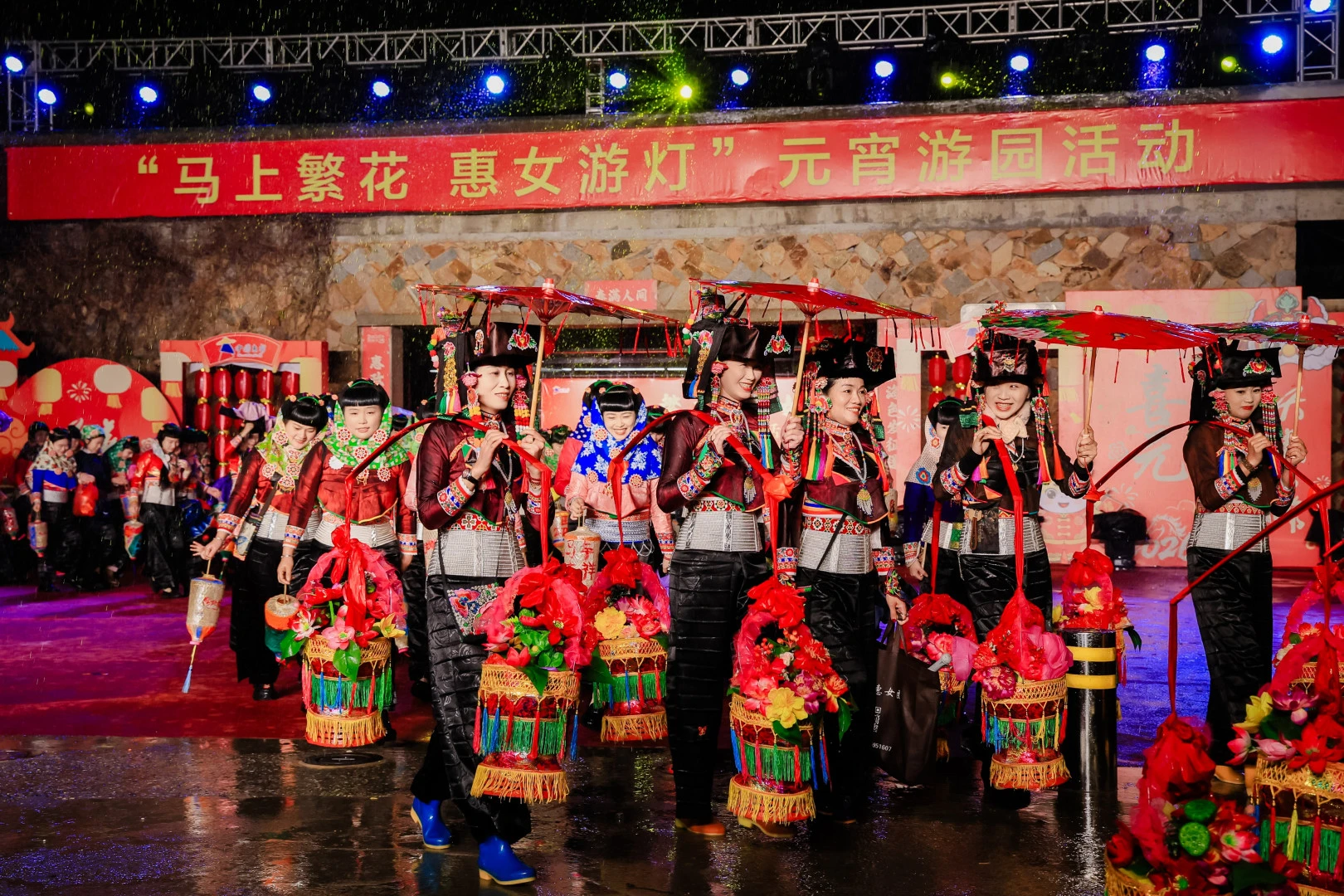 惠安縣舉辦「馬上繁花 惠女游燈」元宵遊園活動 共慶團圓佳節