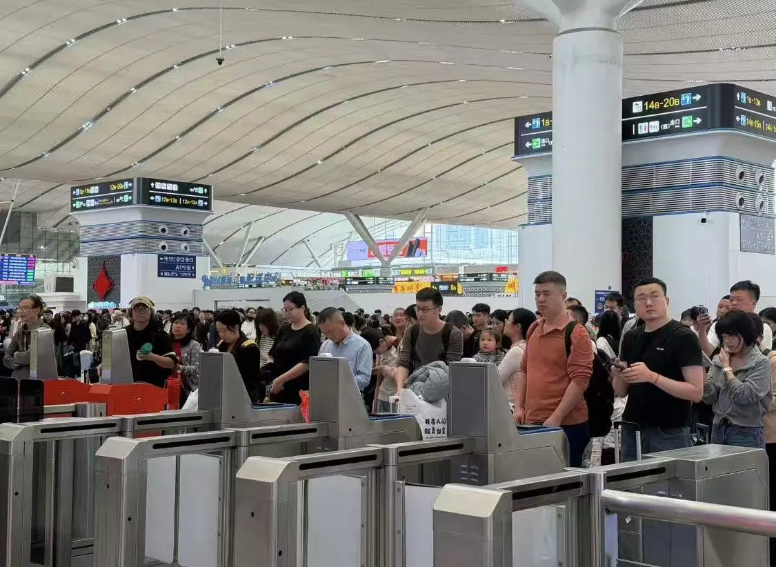 廣深港高鐵激活灣區「動脈」     馬年開春跨境客流突破550萬