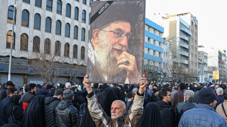 哈梅內伊妻子傷重去世 家族一夜失去三代人