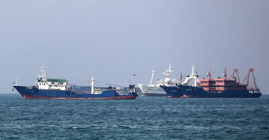 伊朗伊斯蘭革命衛隊稱將擊毀試圖通過霍爾木茲海峽的船只