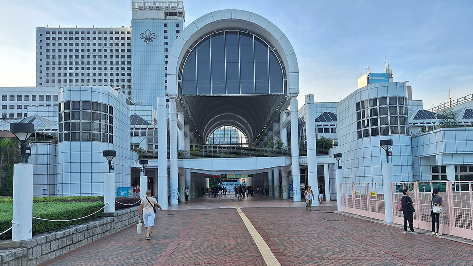 電力故障 九龍公園游泳池及九龍公園體育館暫停開放