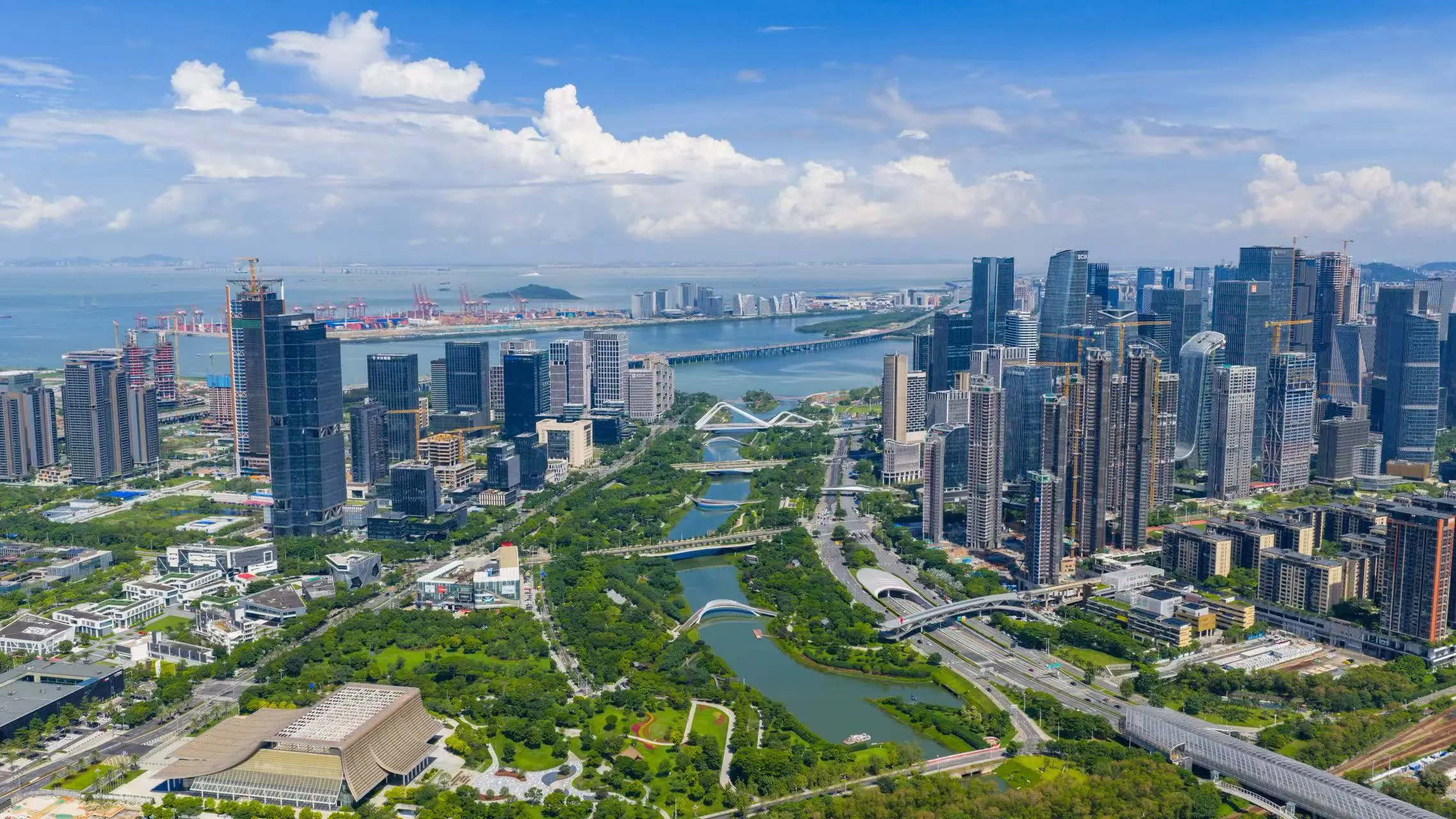 全國兩會首場新聞發布會  深圳前海成「熱詞」