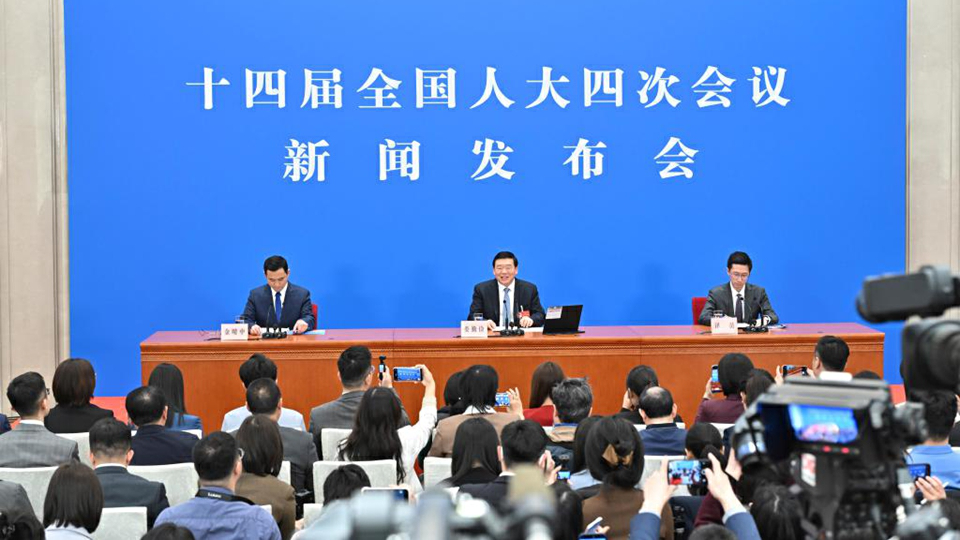 全國兩會｜婁勤儉：「十五五」規劃將進一步部署支持香港發揮獨特優勢 出台更多惠港政策措施