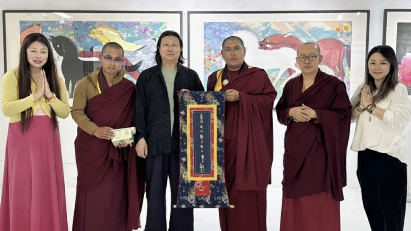 不丹國師新基多直法王委派三位法王弟子（仁波切）於香港趙之境工作室學習中國書畫藝術