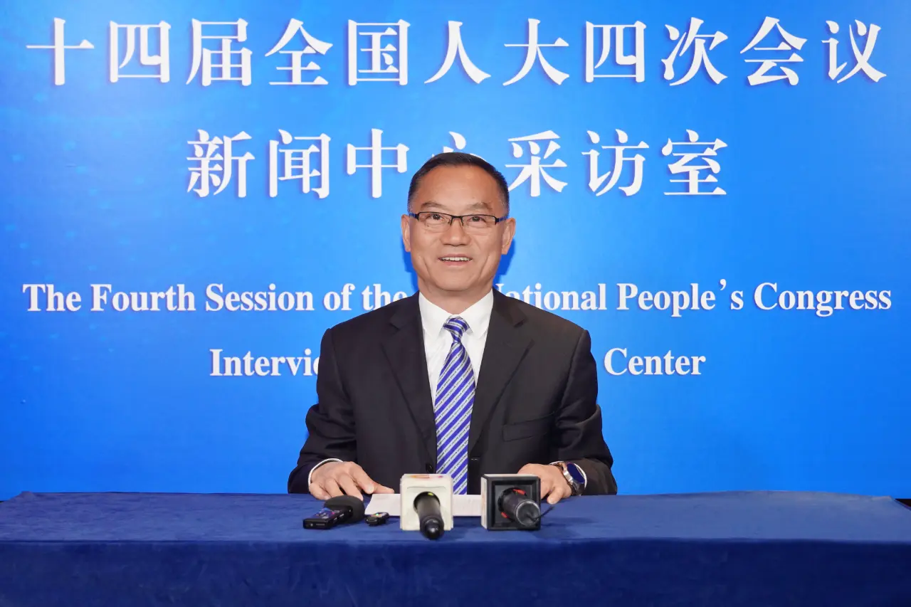 湖南代表團擬提出12件建議