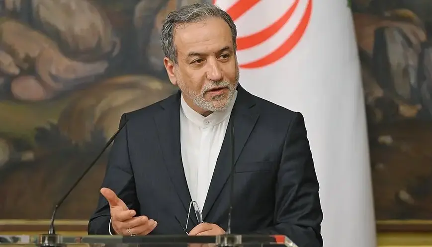  伊朗外長：美國將為開創國際水域襲擊先例「後悔」