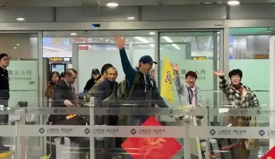 中斷數日後 迪拜至上海首個復航航班順利抵滬