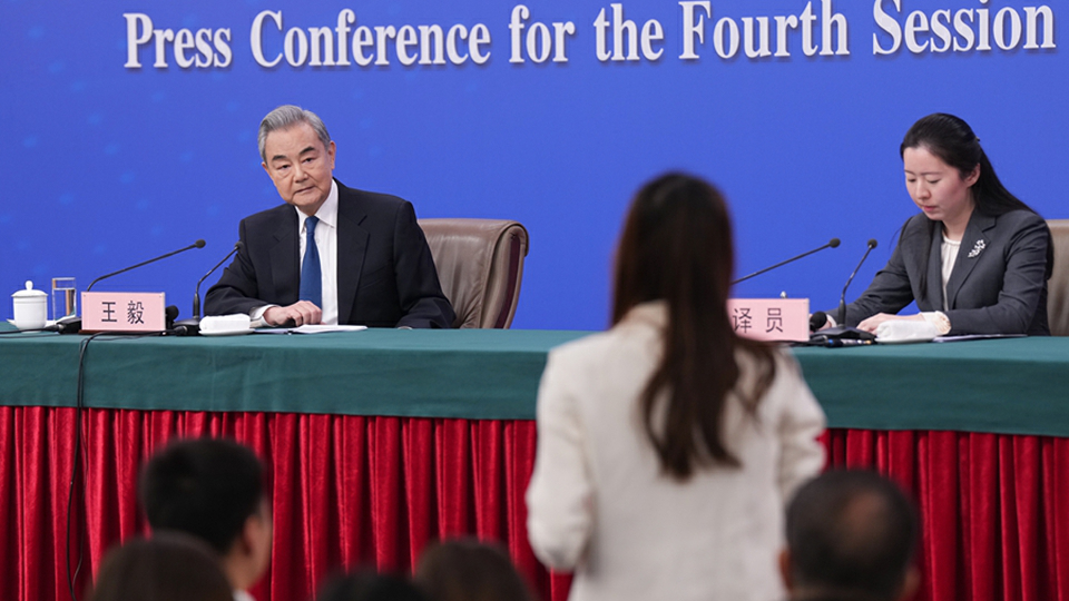 全國兩會｜王毅回應「兩岸統一時間表和路線圖」