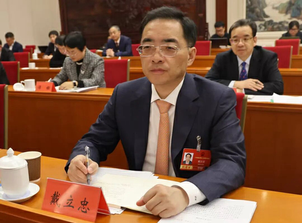 全國人大代表戴立忠：全面實施健康優先發展戰略