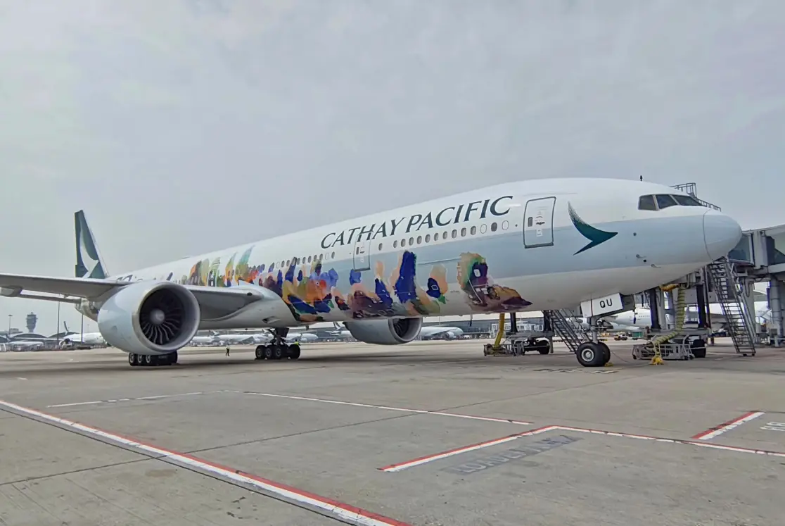 國泰推出全新「香港精神號」藝術塗裝客機