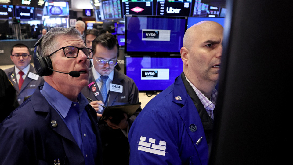 【專題報道】恐慌情緒持續蔓延 環球金融市場劇烈動盪