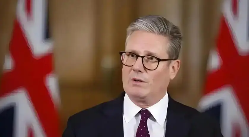 英國首相：需推動伊朗局勢降溫 減少經濟衝擊 