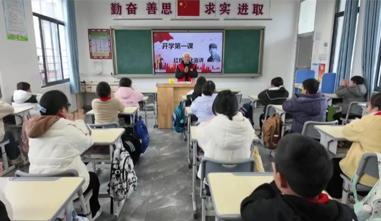 黃山休寧：雷鋒精神薪火相傳 志願服務溫暖護學