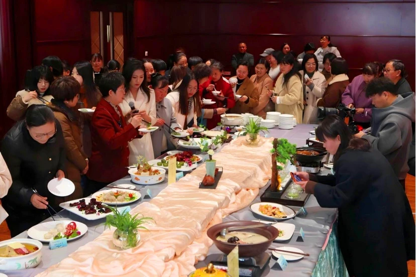 皖祁門縣：春日嘗鮮 藥膳「圈粉」