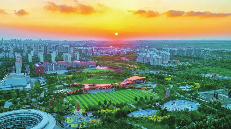 外籍在華人士看健康中國倡議如何改變日常生活，建設宜居幸福社會