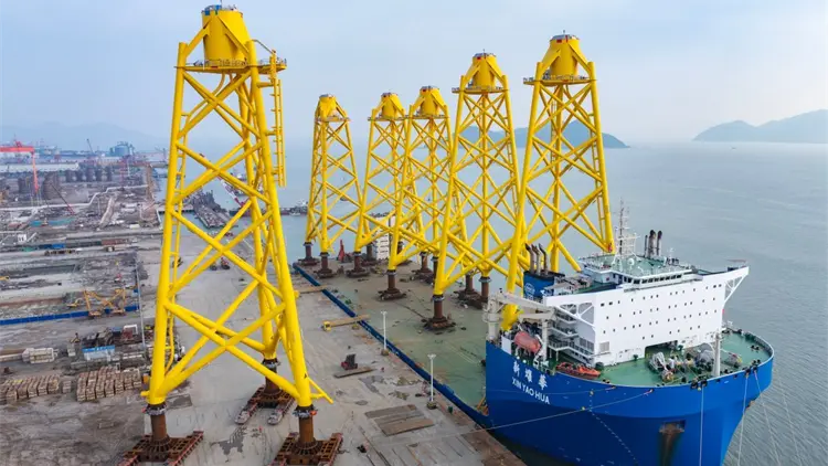 「珠海造」導管架啟航前往歐洲，助力海上風電產業「出海」