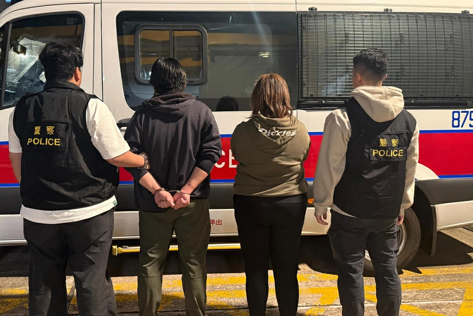 警方黃大仙反毒品行動 拘兩人檢近3萬元冰毒