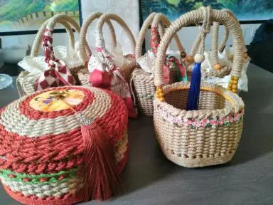 哈市香坊區朝陽鎮興生社區開展「巧手織環保 低碳伴生活」主題活動