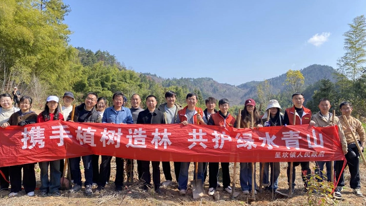 皖徽州區：植綠添景護生態 春耕播種保豐收