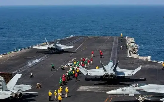 伊朗稱襲擊「林肯」號航母致其撤走