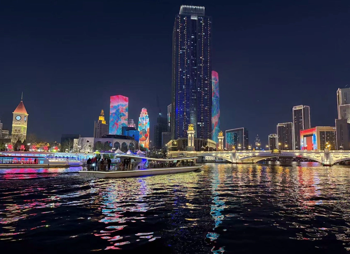 天津春暖「海河知」——2026年海河游船新航季提前啓幕