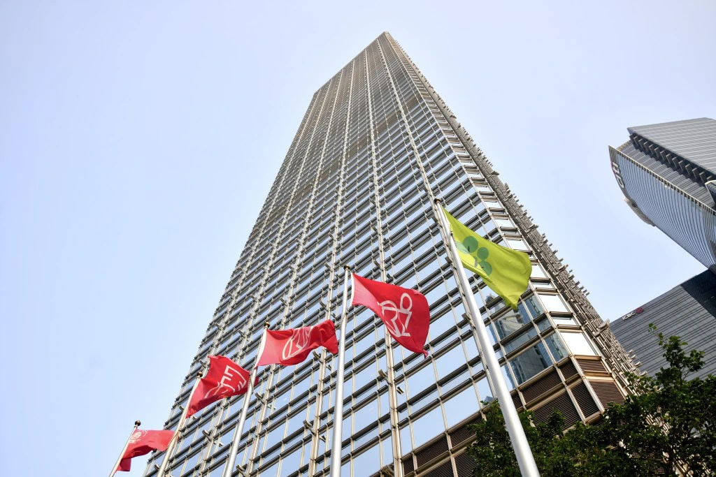 長和系業績 │ 長江基建去年多賺2% 李澤鉅：基建組合價值深厚添增長動力