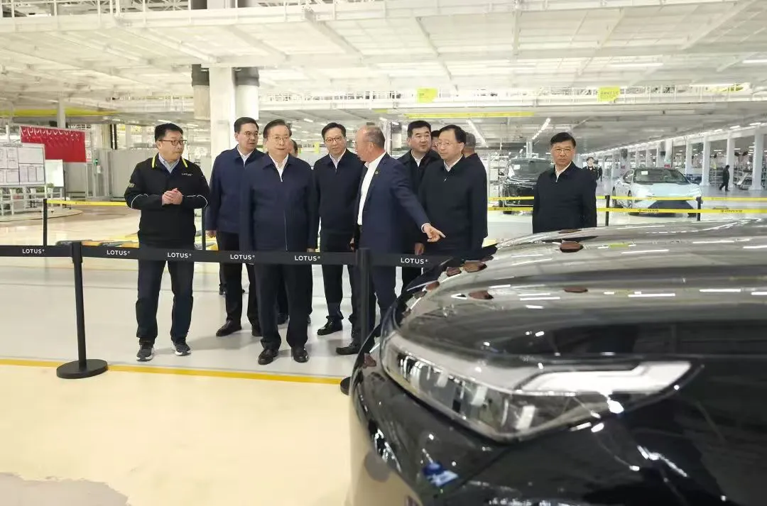 王忠林：加快推動智能網聯新能源汽車產業做大做強