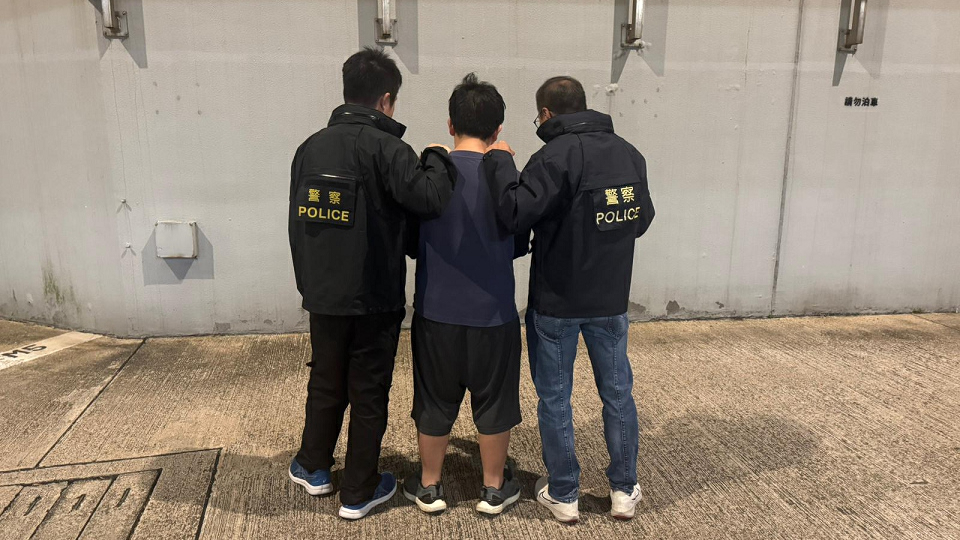 警破將軍澳村屋爆竊案 拘一男尋回37萬元贓物