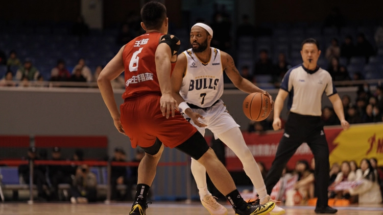 作客106:101險勝石家莊翔藍 香港金牛提早一輪鎖定常規賽冠軍