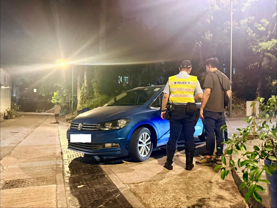 警方新界北打擊白牌車 兩司機涉非法戴客取酬遭票控