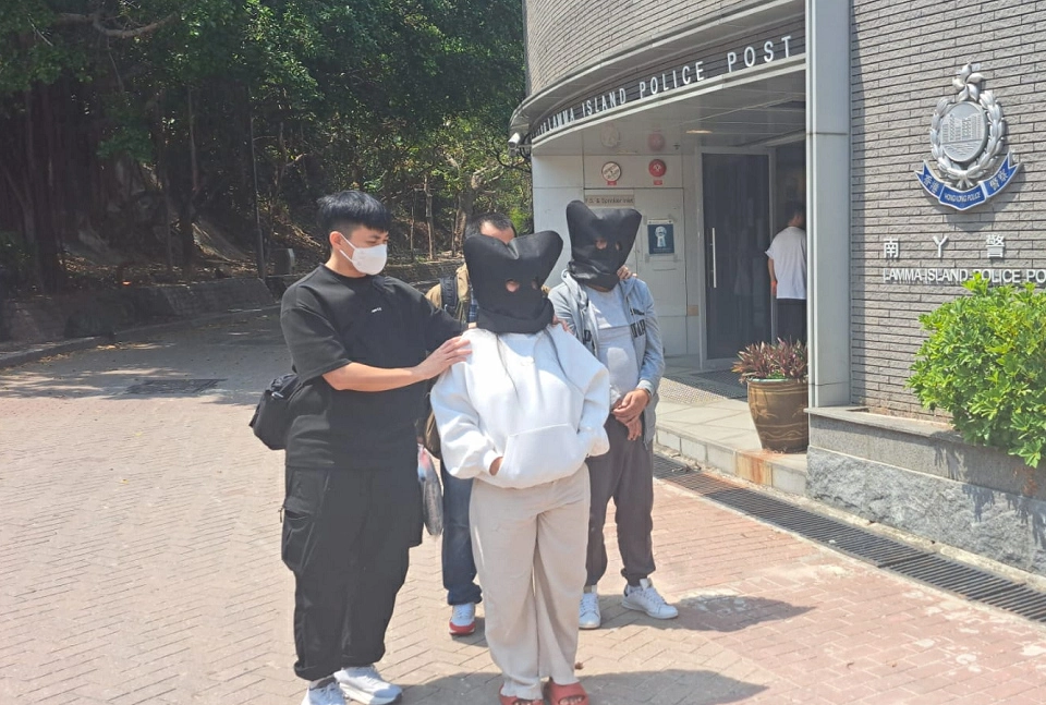 警南丫島搗毒品儲存倉 拘兩男女涉販毒及疏忽照顧幼子