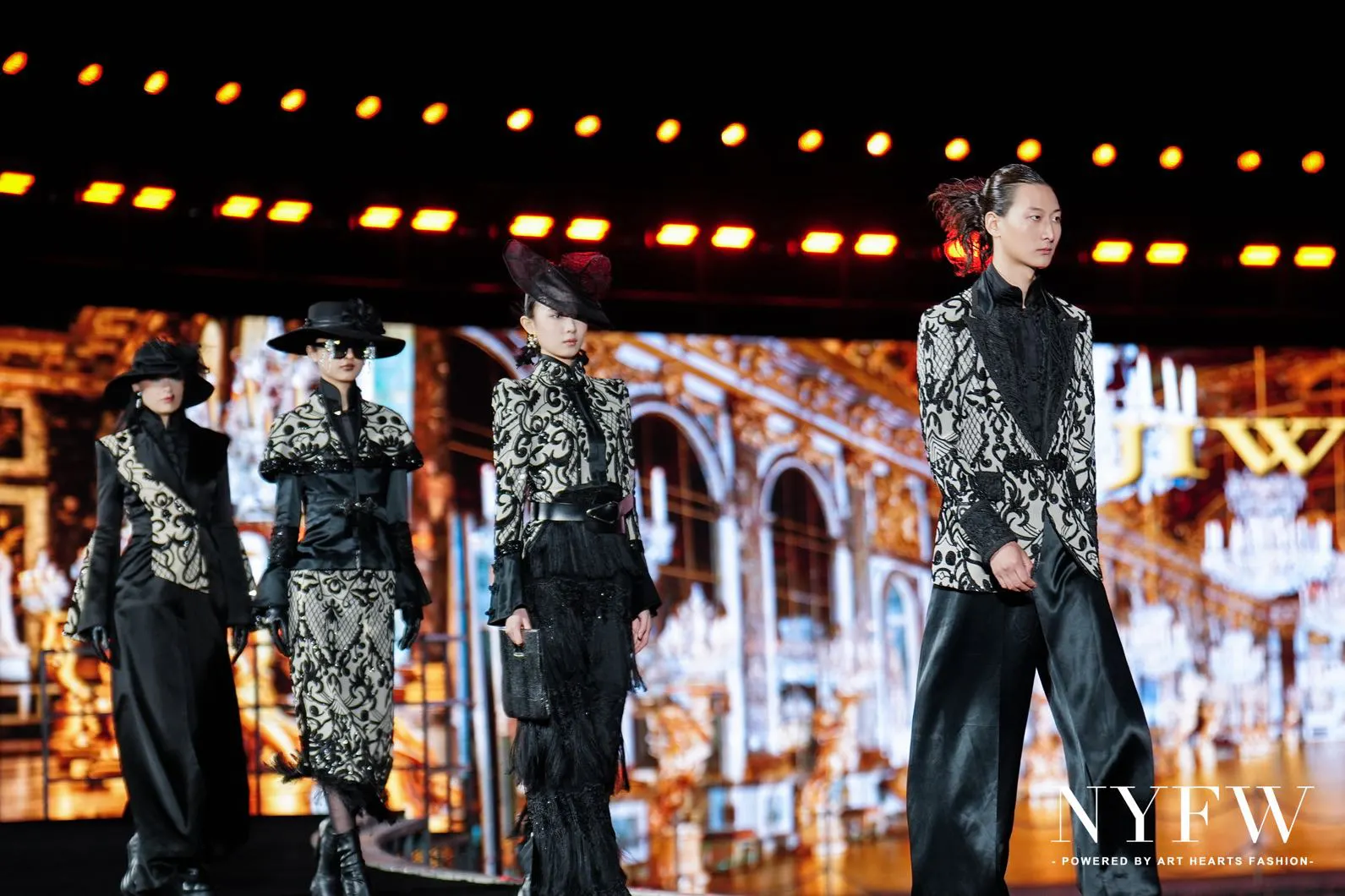 紐約時裝周首落中國山水景區 演繹東方時尚新場景