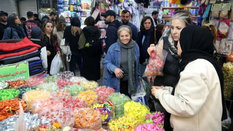以伊兩國持續發動襲擊 伊朗最高領袖和總統發表新年致辭