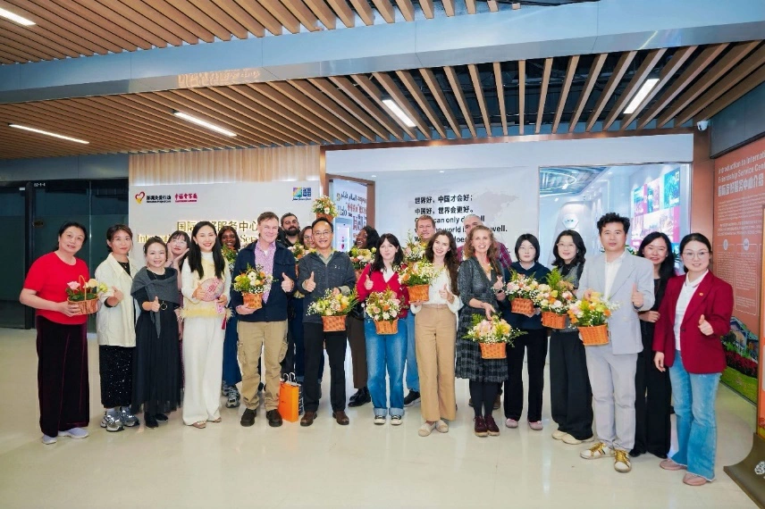 採風香蜜湖，定格深圳的科技溫度與青春答案