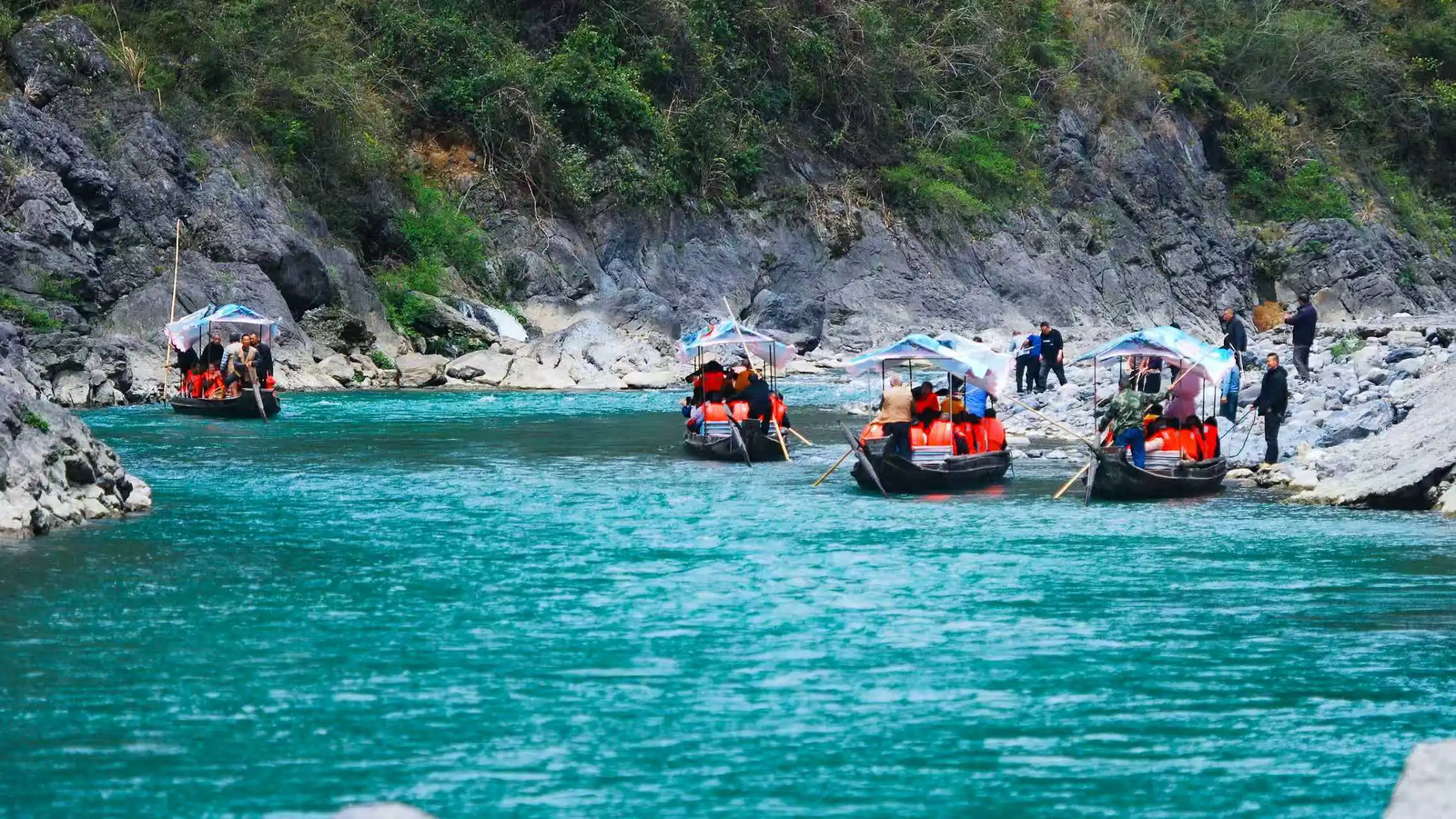 恩施巴東神農溪上演沉浸式非遺文旅盛宴