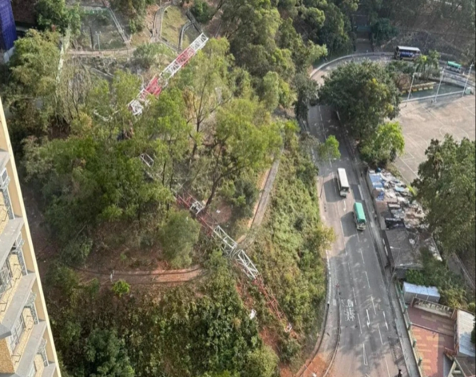 葵涌塌天秤完成移除殘骸 大窩口道恢復通車