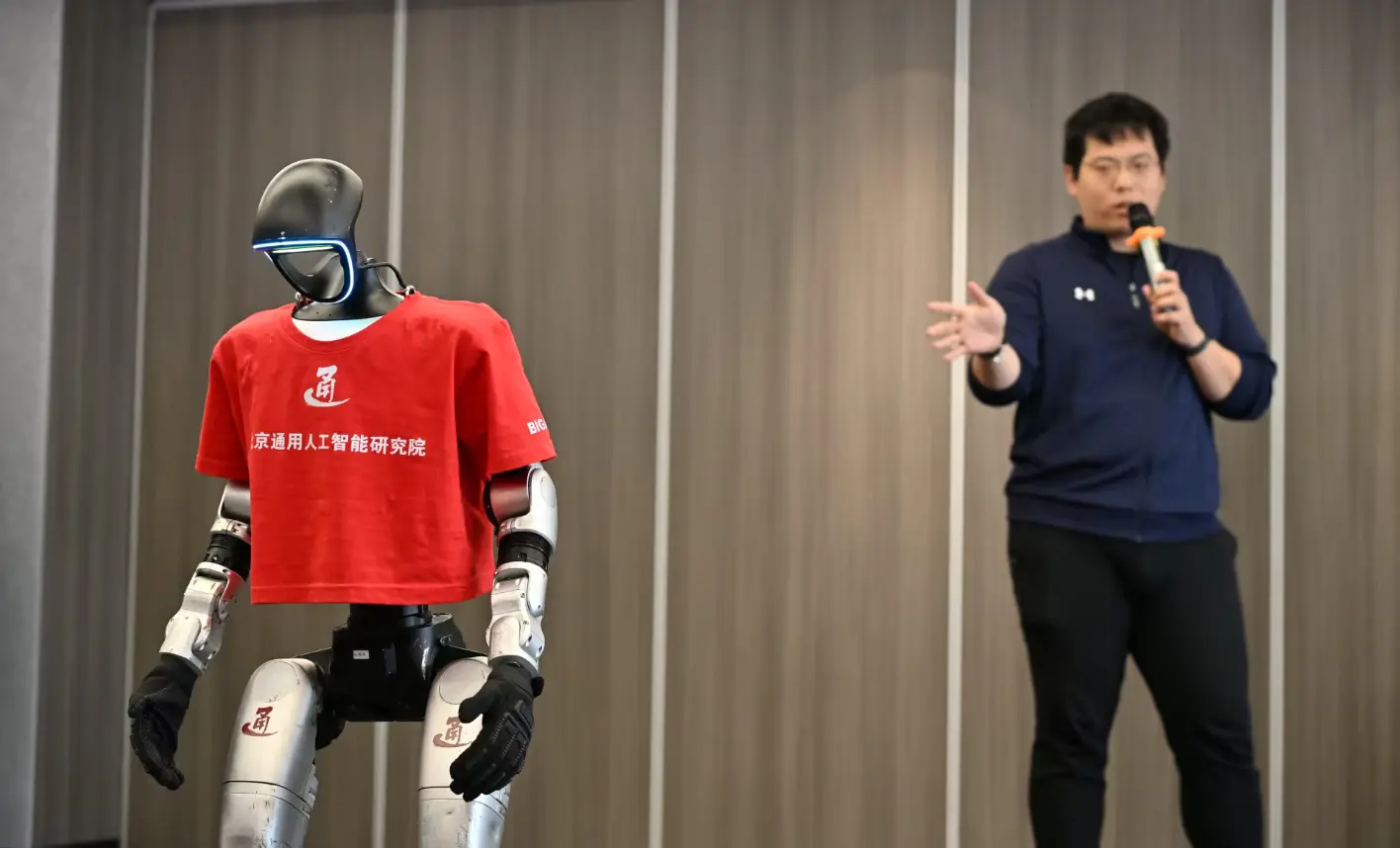 破次元壁  北京通研院快速迭代「舞BOT」