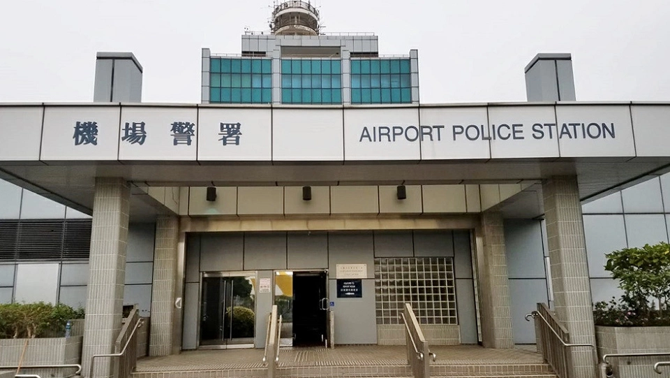 警拘54歲飛機老鼠 涉偷座位置物櫃內財物