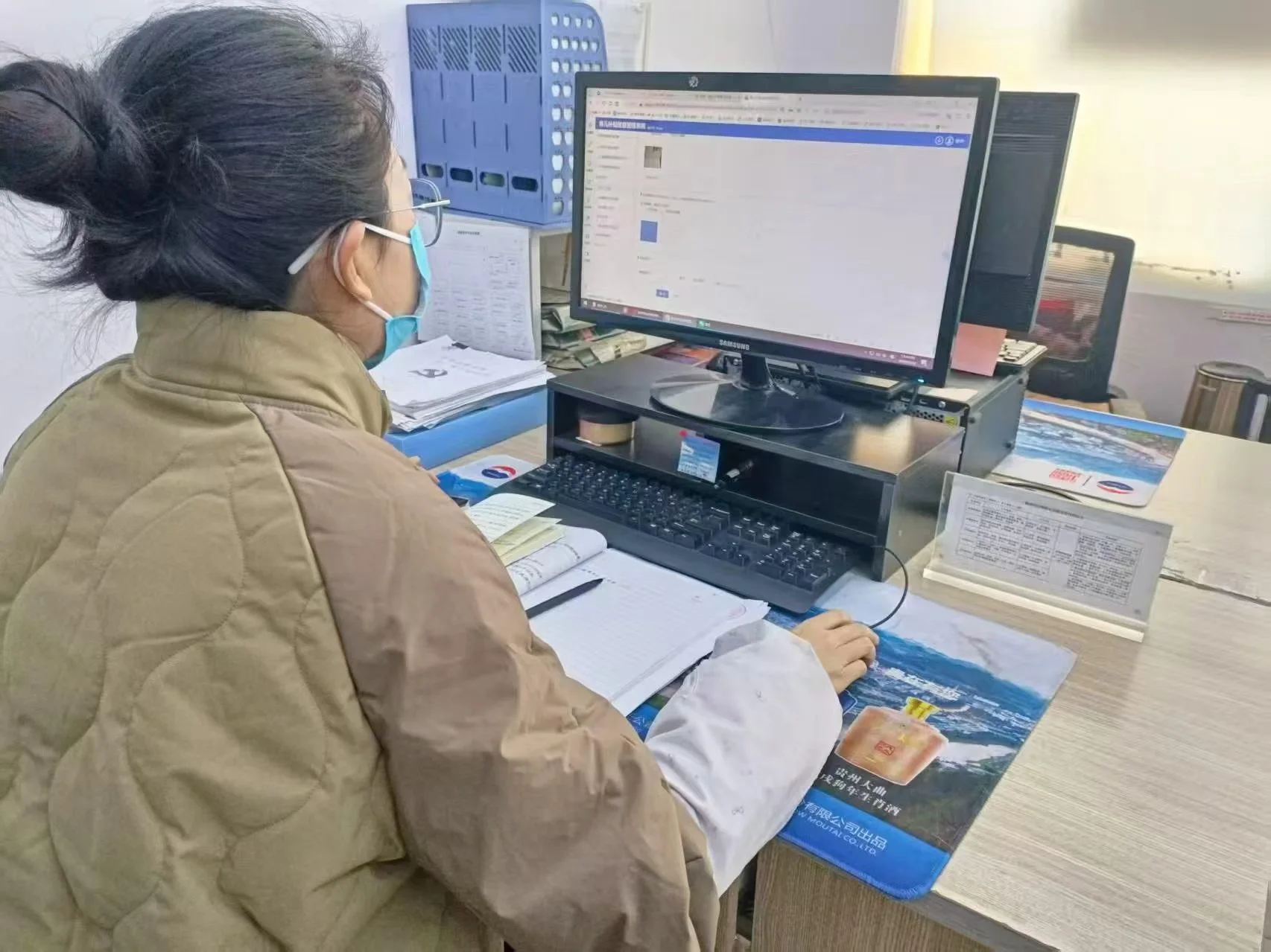 一張「明白卡」理清千條線 哈市香大街道以「五員」機制激活網格治理新效能