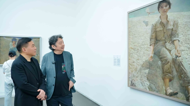 許知遠、袁弘、趙劍英聯手策展  何多苓「現在就唱歌」藝術展空降深圳