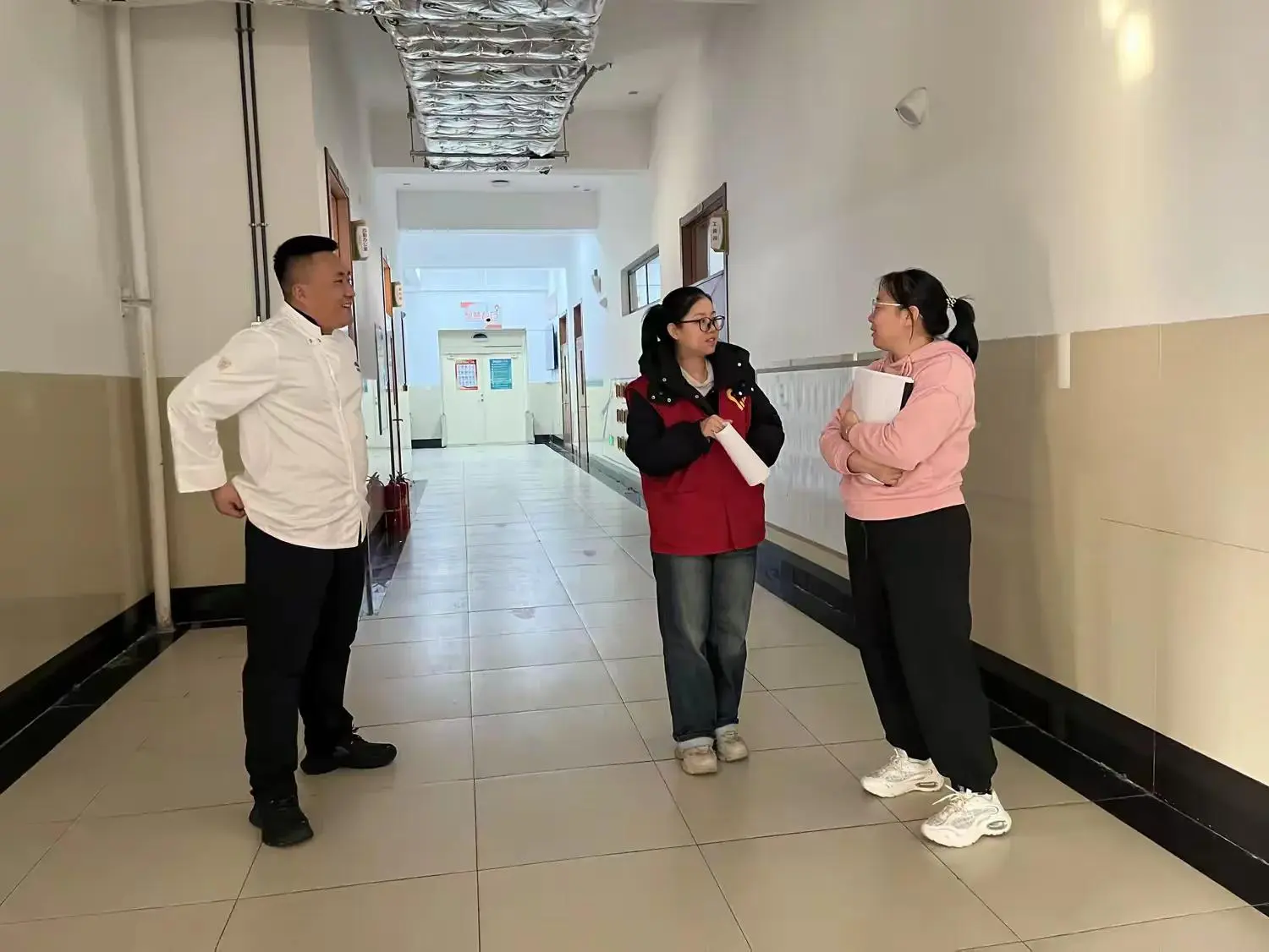 哈市香坊區松樂社區開展校園安全專項檢查行動