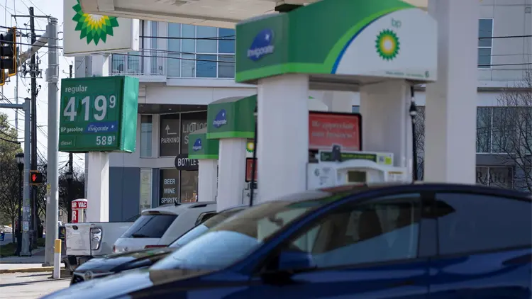 美汽油價格逼近4美元！特朗普政府豁免夏季汽油銷售限制