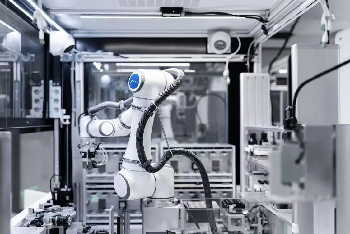 深圳首家盈利AI應用股誕生！     晶泰控股發布2025年財報：營收超8億元，同比激增201%    