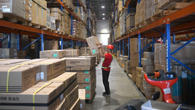 廣東出台快遞條例：嚴禁以拋扔、踩踏或其他危險方式處理快件